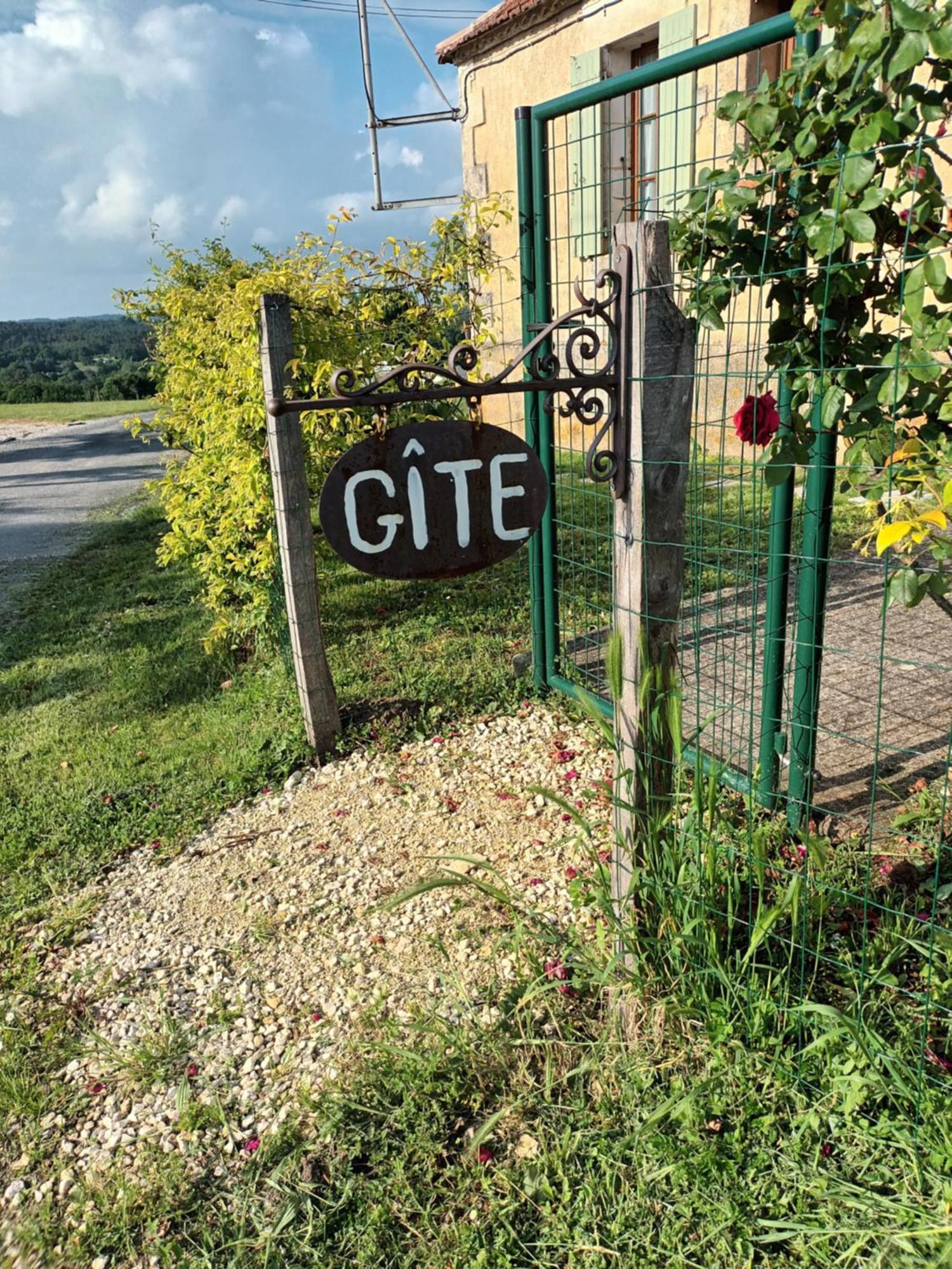 Gite Aux Bois D'En Temps Lunas  Rum bild